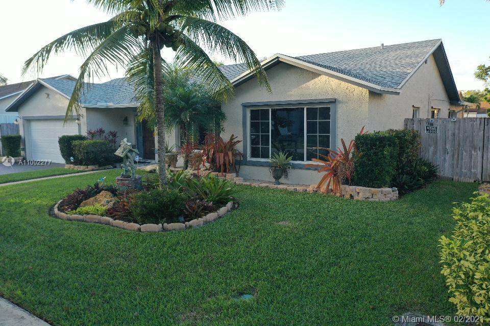 10141 NW 21st St, Pembroke Pines, FL 33026