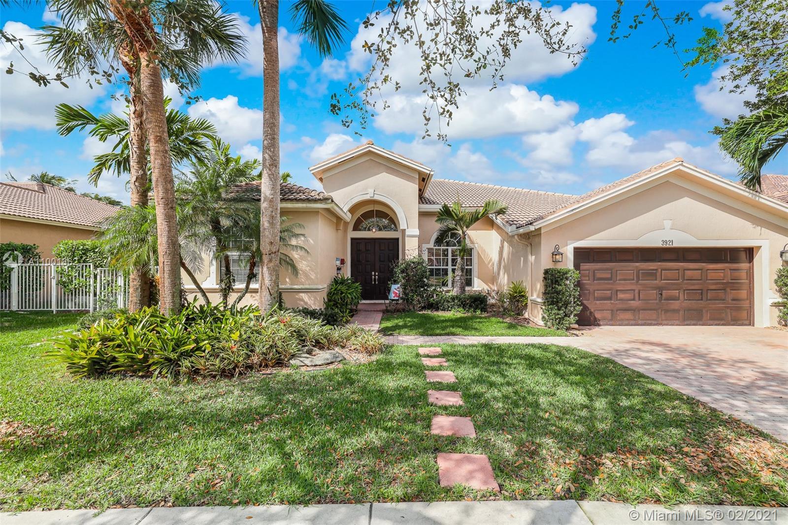 3921 W Gardenia Ave, Weston, FL 33332