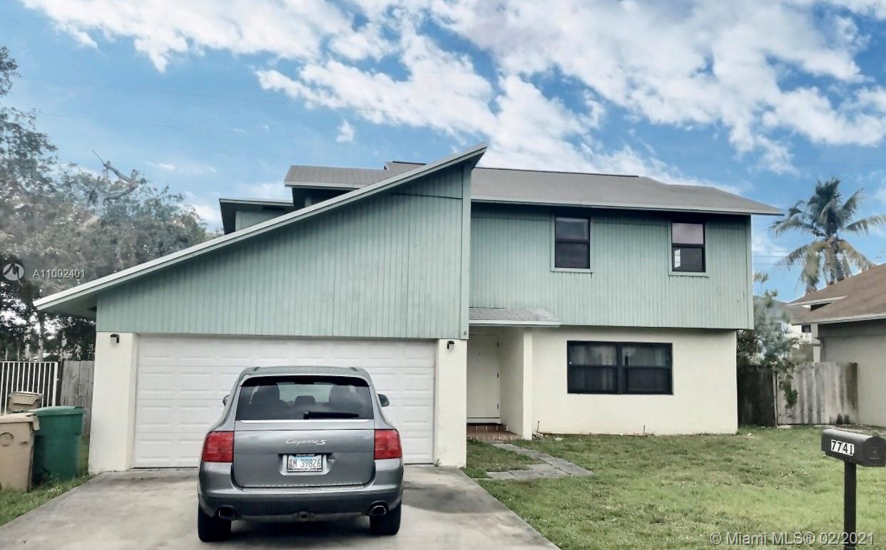7741 NW 42nd Ct,  Davie,  FL 33024