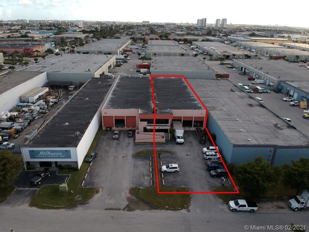 8242 NW 70th St, Miami, FL 33166