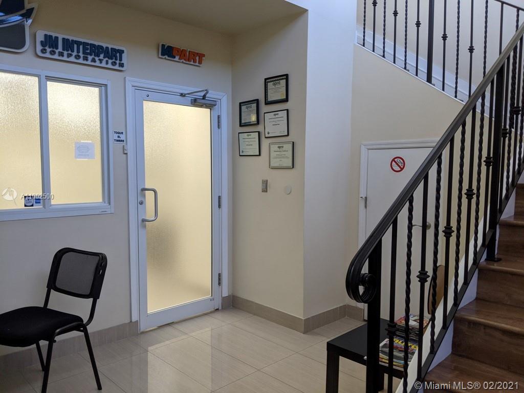 Miami, FL 33166,8242 NW 70th St