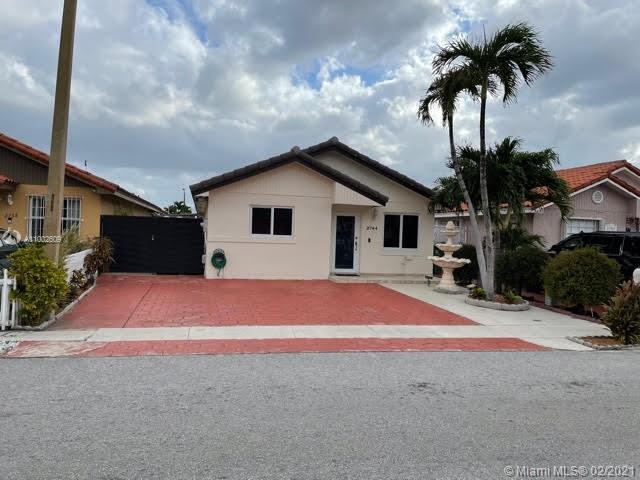 2744 W 74th Ter, Hialeah, FL 33016