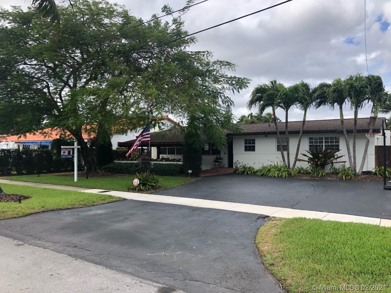 707 W 40th Pl, Hialeah, FL 33012