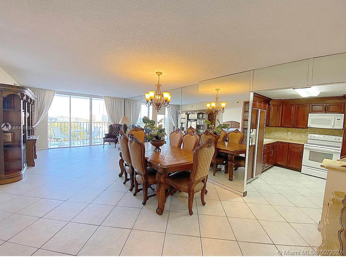 Miami Beach, FL 33140,4101 Pine Tree Dr #1412