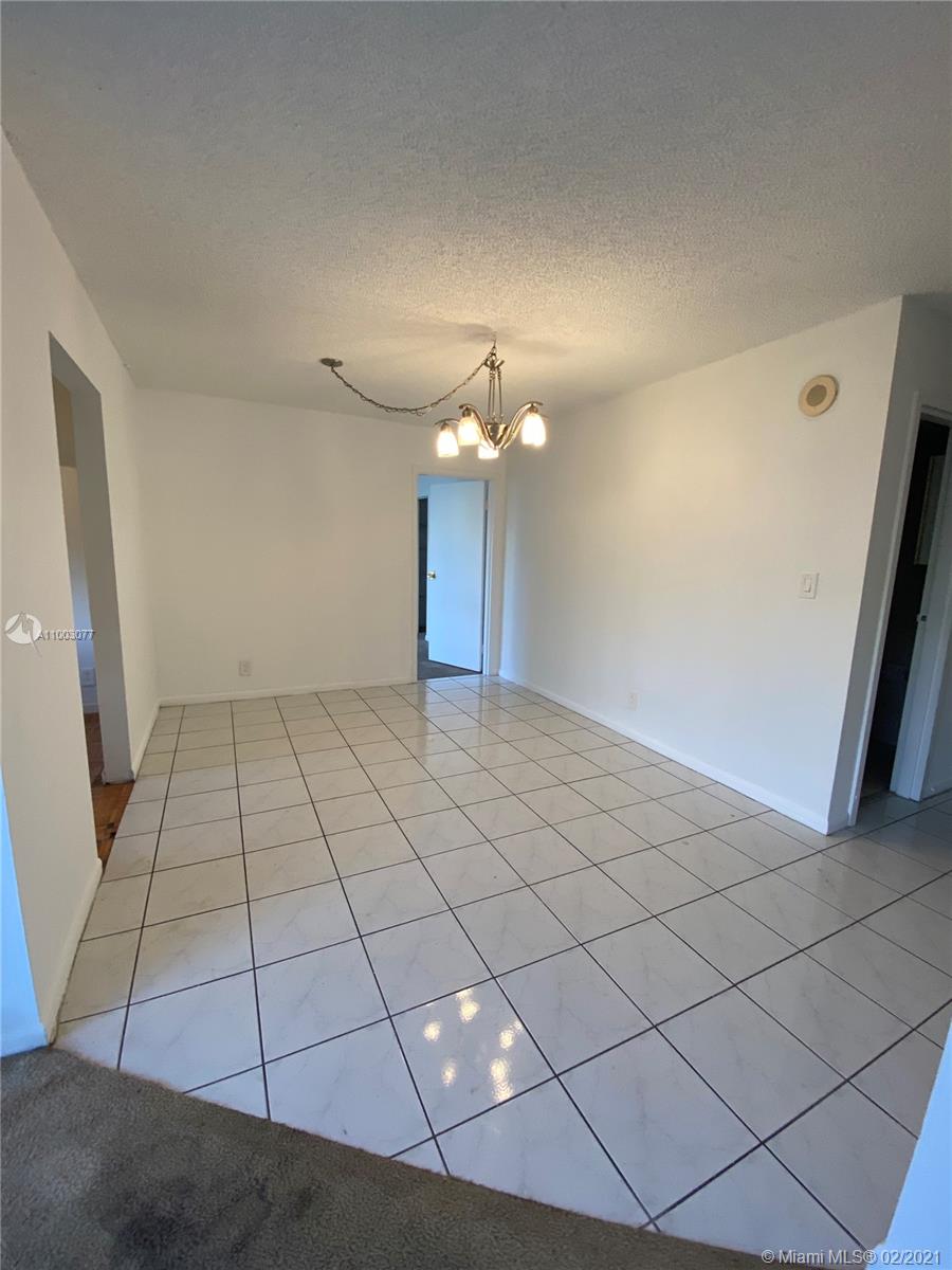 Sunny Isles Beach, FL 33160,17021 N Bay Rd #310