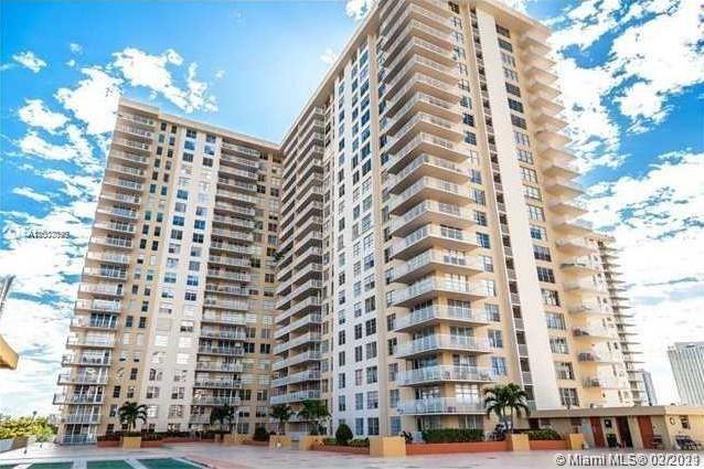 Sunny Isles Beach, FL 33160,231 174th St #801