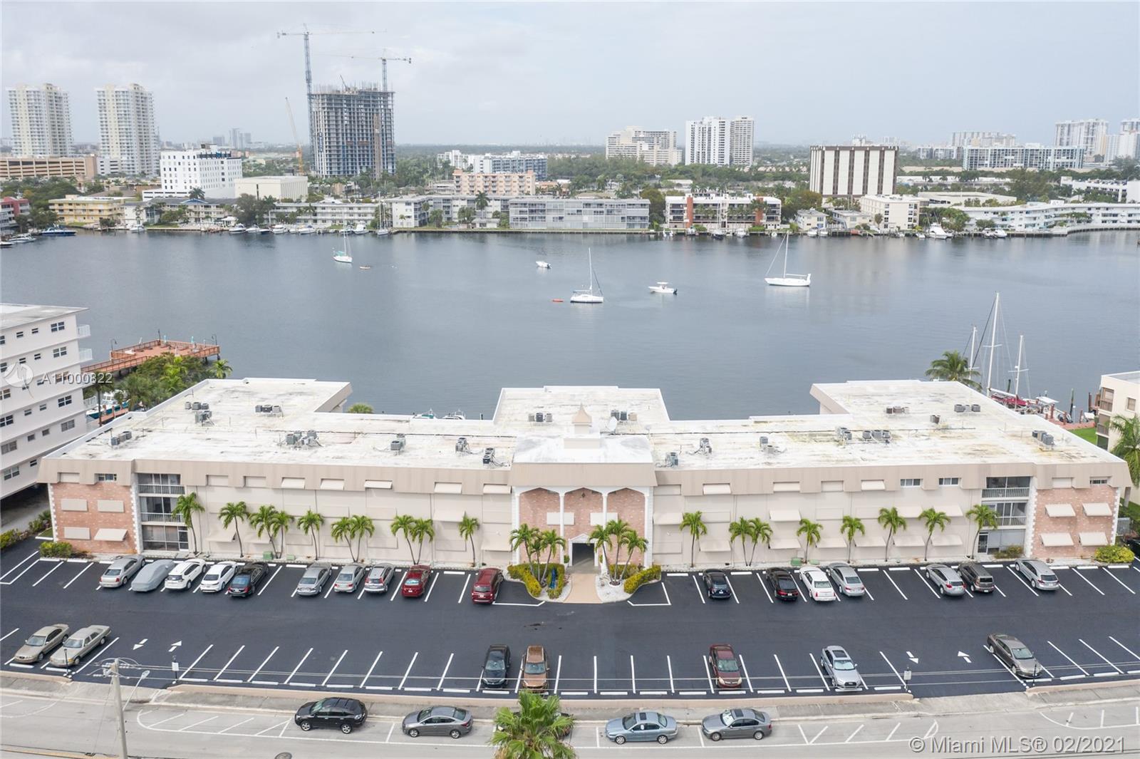 HOLLYWOOD / HALLANDALE BEACH INTRACOASTAL CONDOS UNDER 200,000