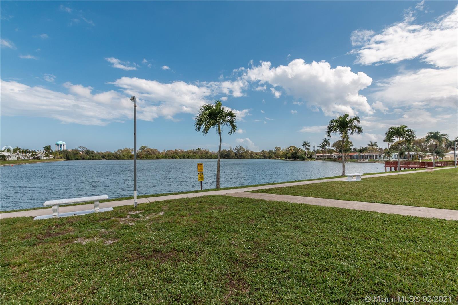 2300 Park Ln #314, Hollywood, FL 33021