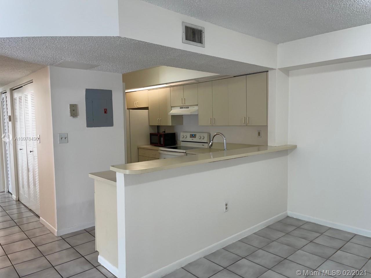 Cutler Bay, FL 33189,8540 SW 212th St #104