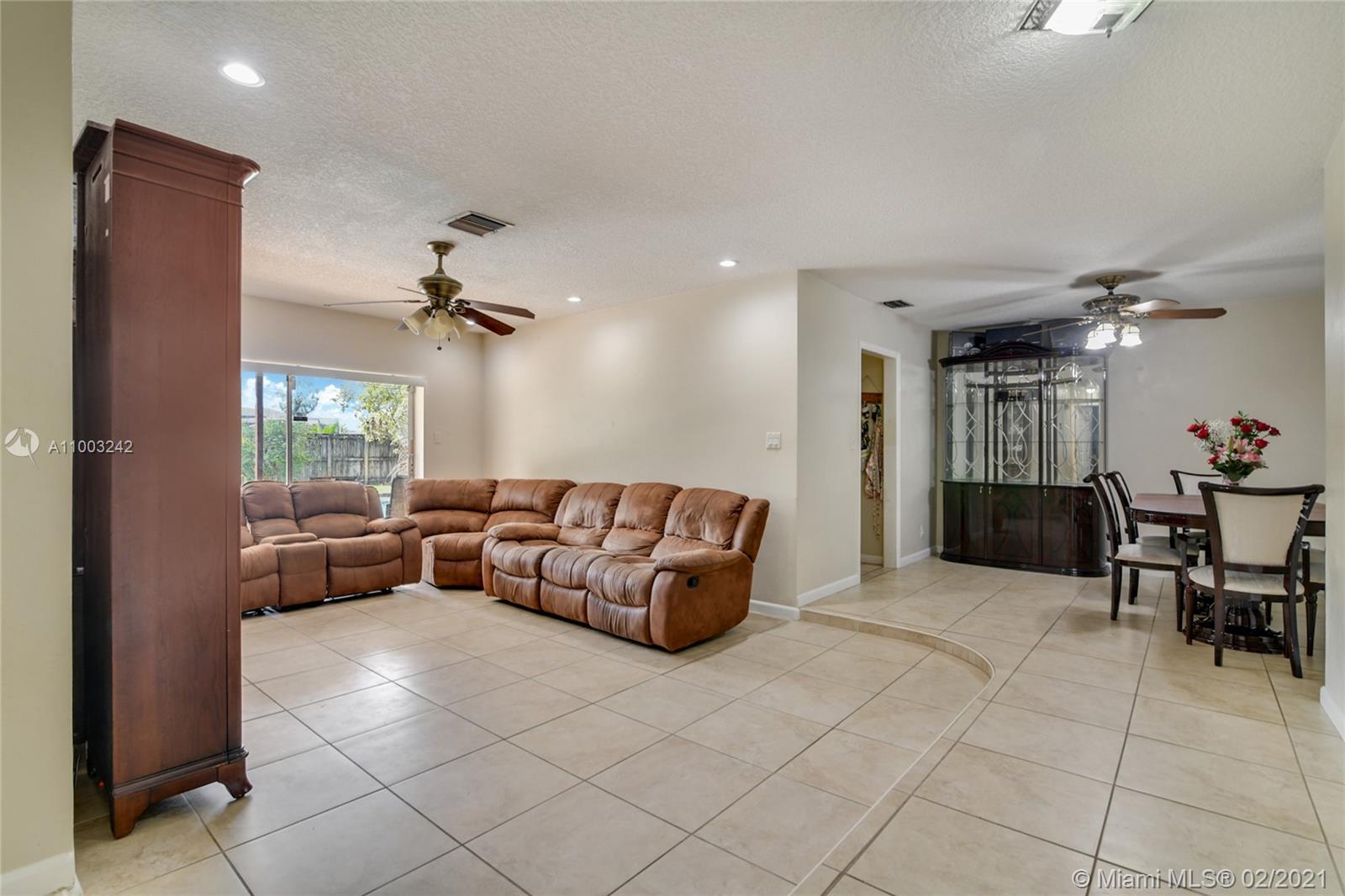 Plantation, FL 33313,7560 NW 13th Ct