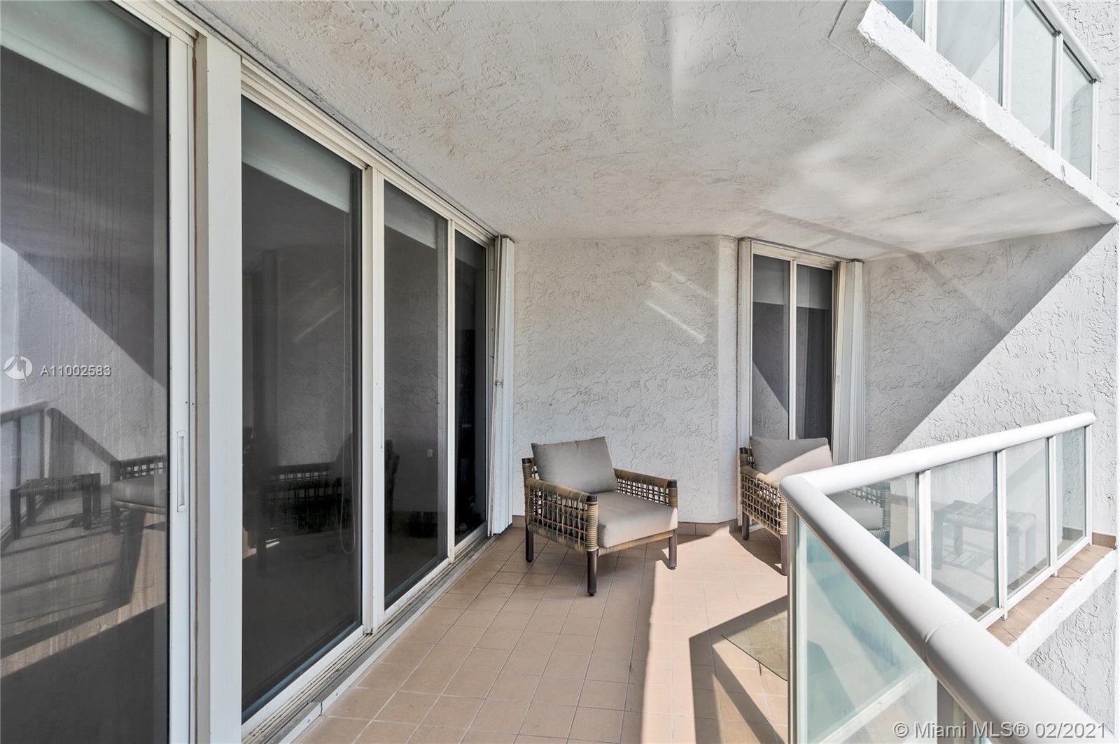 Sunny Isles Beach, FL 33160,16425 Collins Ave #612