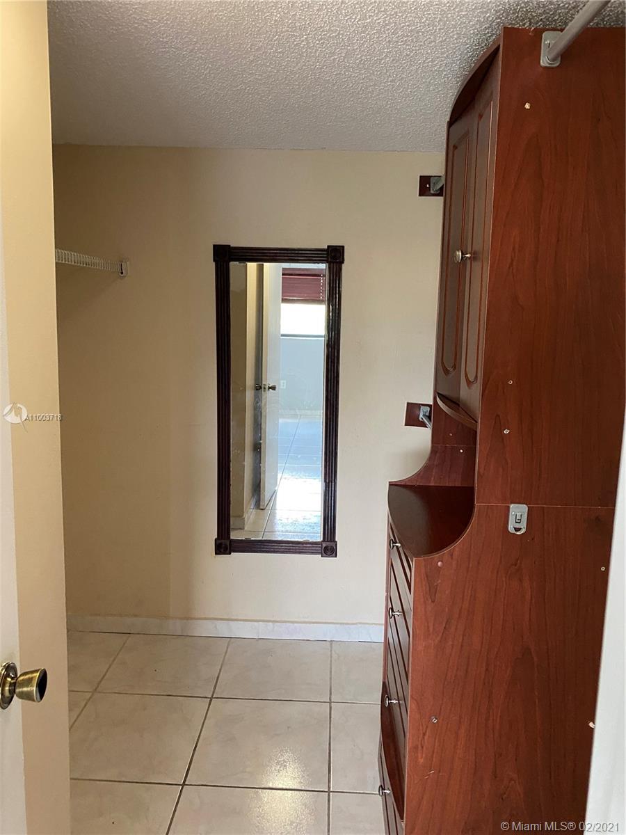 Hialeah Gardens, FL 33016,9911 W Okeechobee Rd #1-508