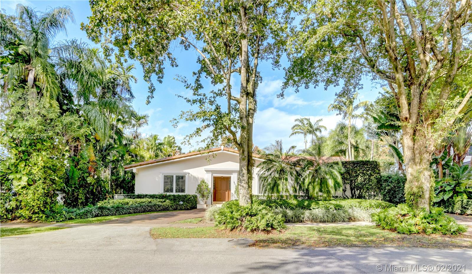 907 Valencia Ave., Coral Gables, FL 33134