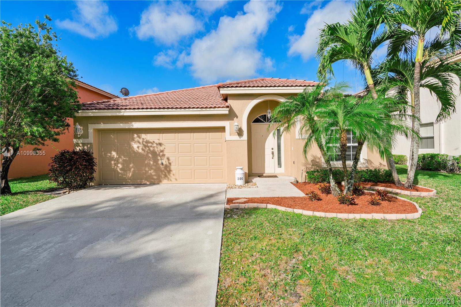 Coral Springs, FL 33071,380 NW 115th Way