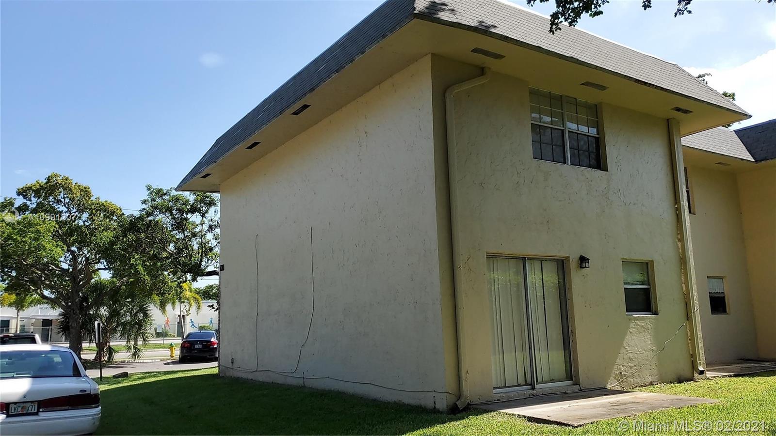 North Lauderdale, FL 33068,7505 Kimberly Blvd #122