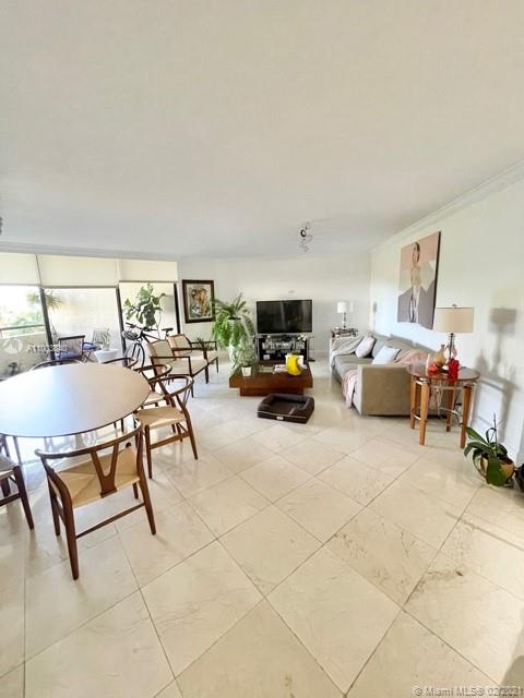 Key Biscayne, FL 33149,170 Ocean Lane Dr #507