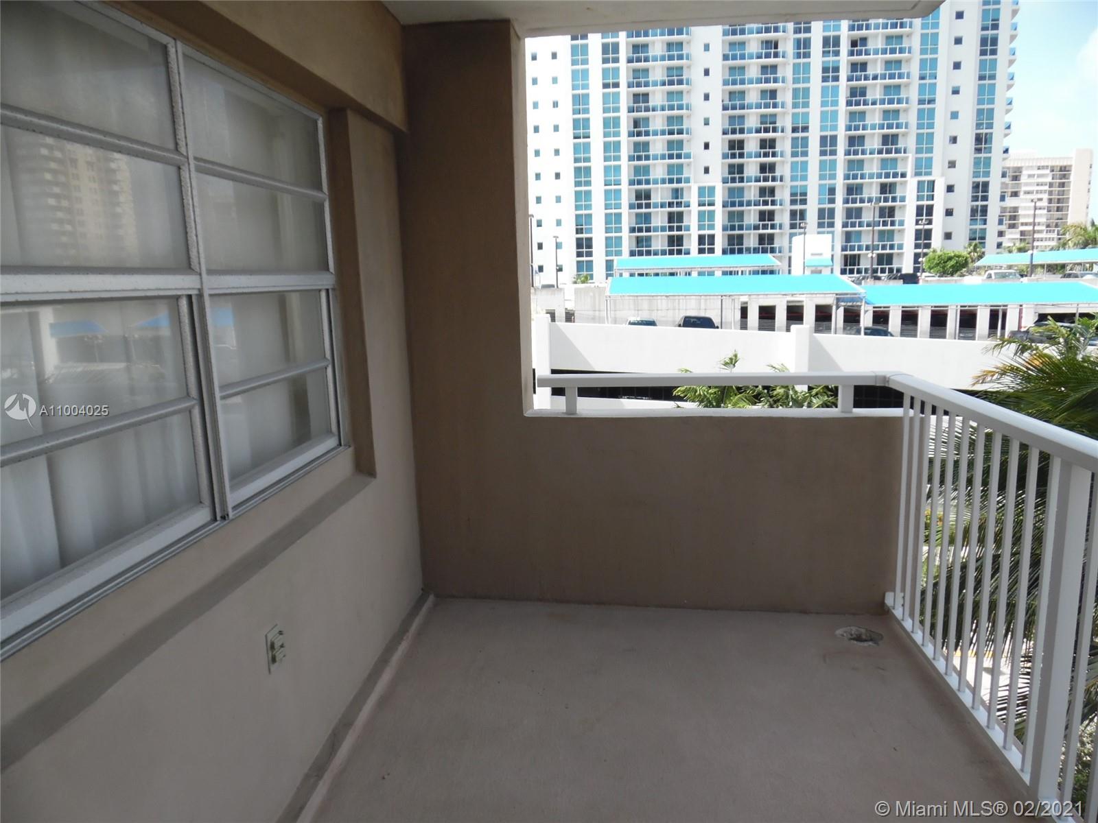 Hallandale Beach, FL 33009,1965 S Ocean Dr #3F