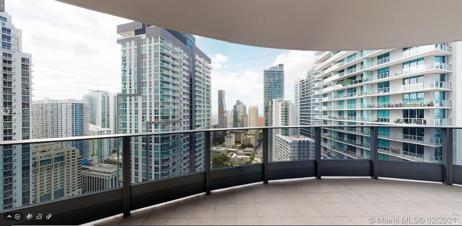 Miami, FL 33131,1000 Brickell Plaza #3402