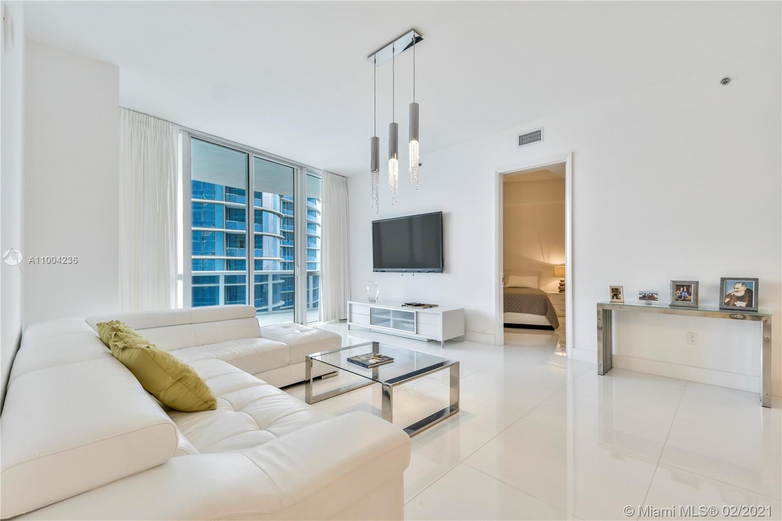 Sunny Isles Beach, FL 33160,15811 Collins Ave #2307