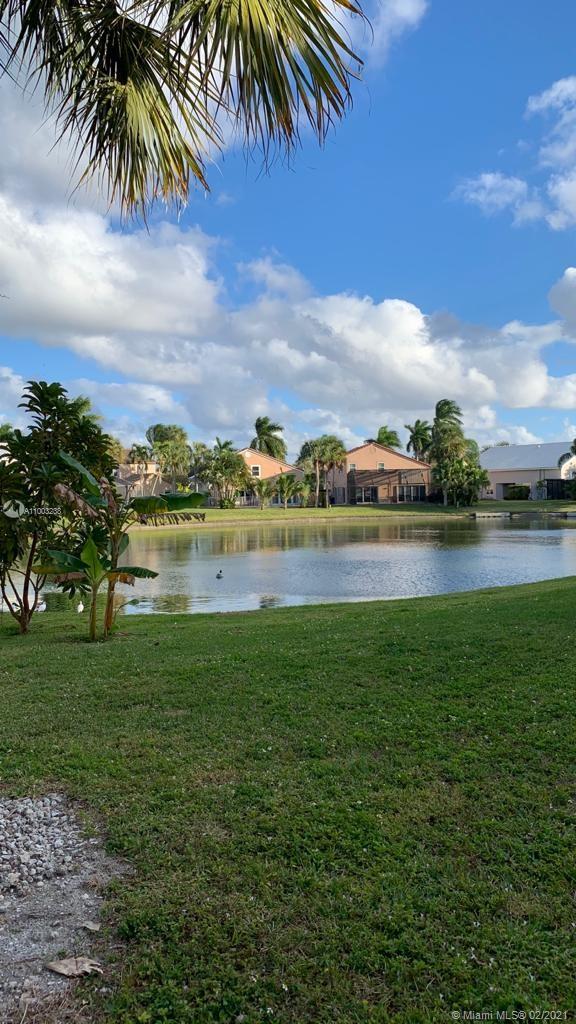 Boca Raton, FL 33498,21370 Sawmill Ct