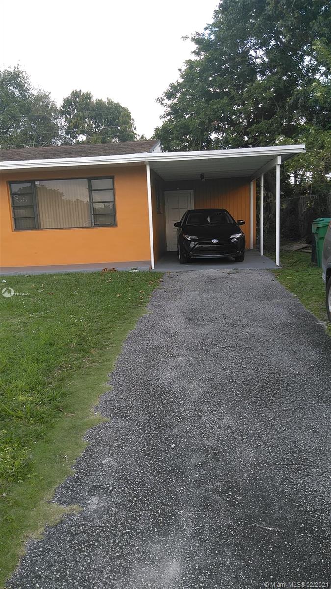 Miami Gardens, FL 33169,790 NW 184th Dr