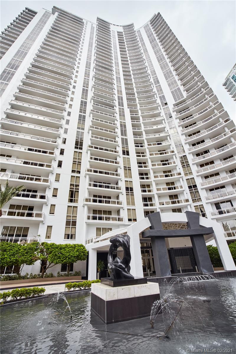 901 Brickell Key Blvd #1506, Miami, FL 33131