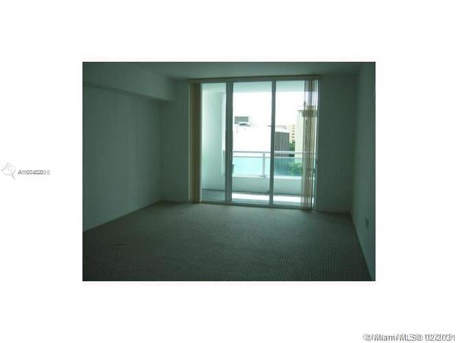 Miami, FL 33131,950 Brickell Bay Dr #1709