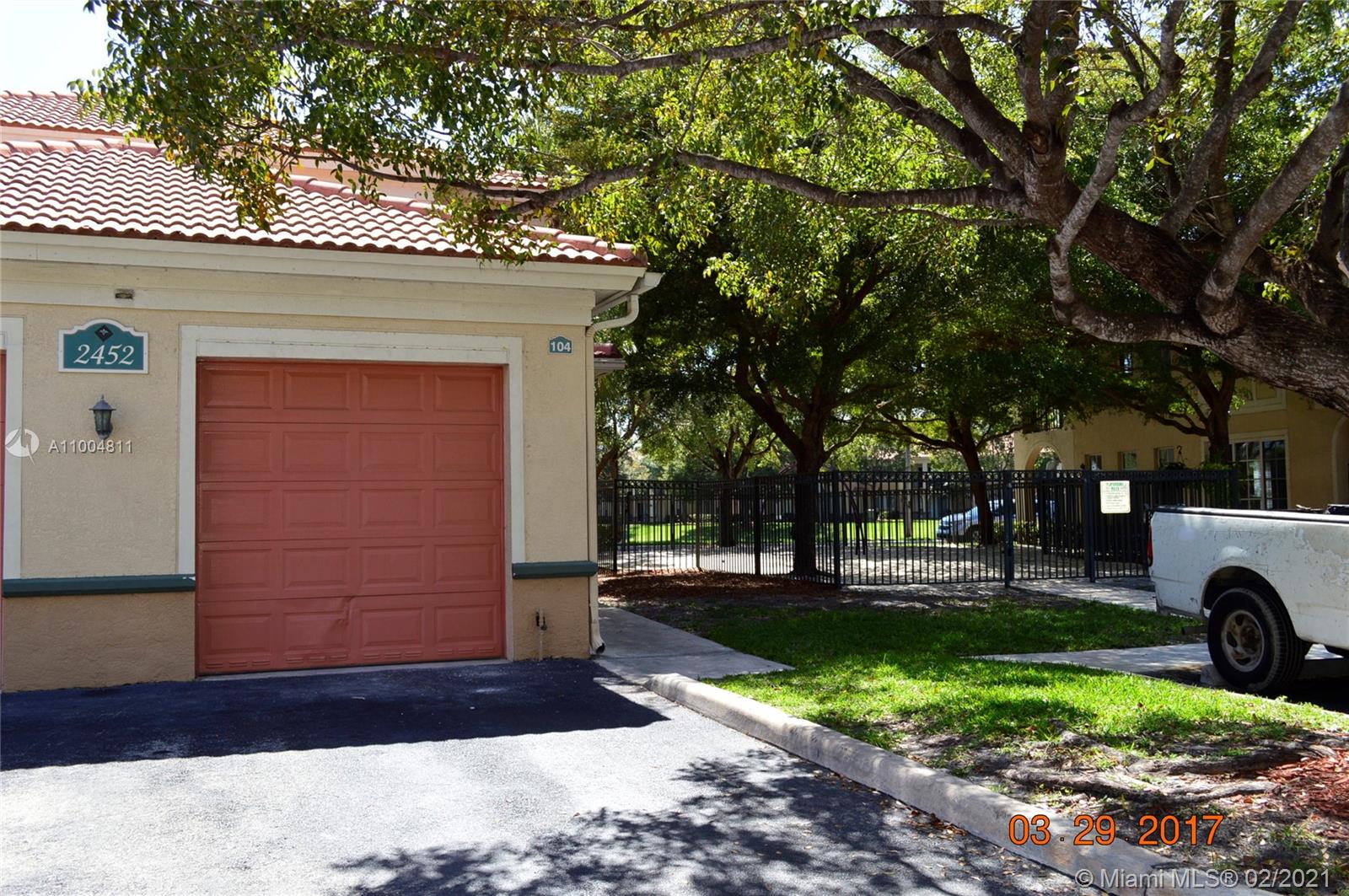 2452 Centergate Dr #104,  Miramar,  FL 33025