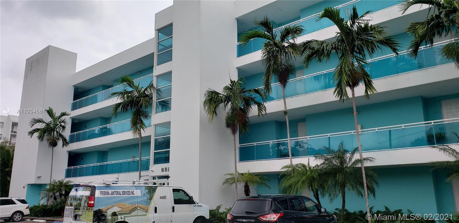 652 NE 63rd St #205, Miami, FL 33138