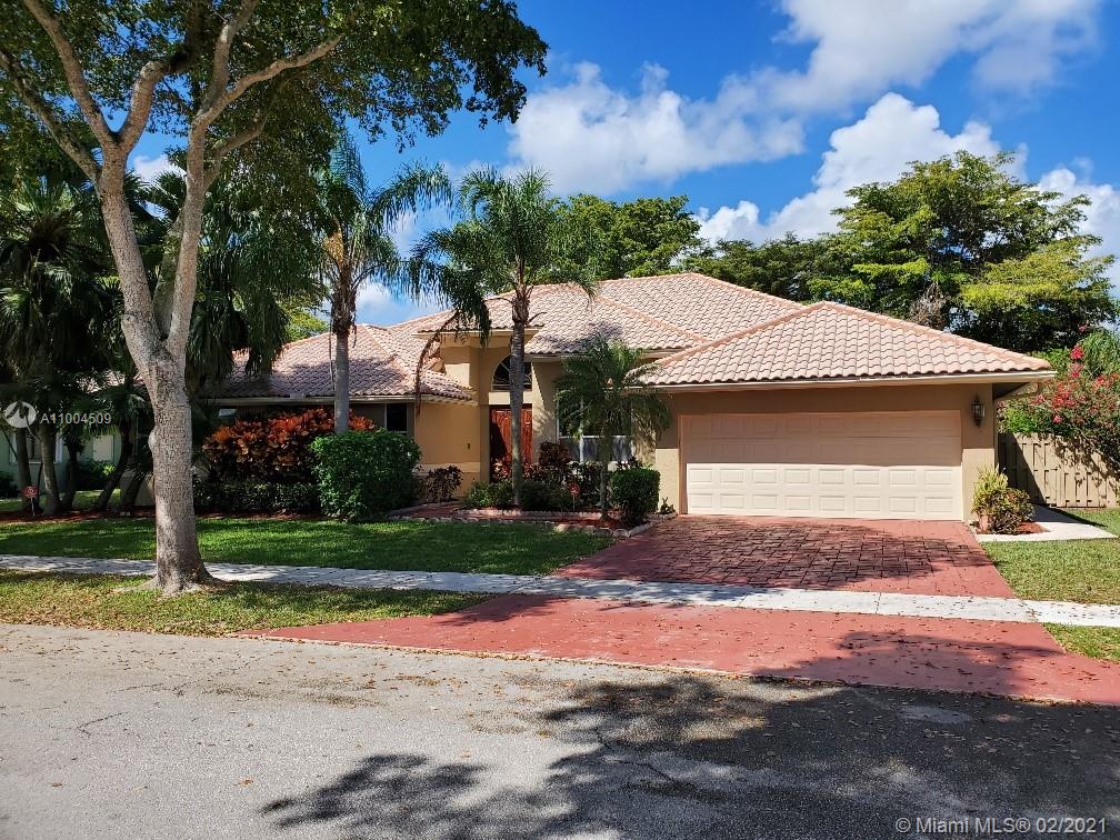 2595 NW 29th Dr, Boca Raton, FL 33434