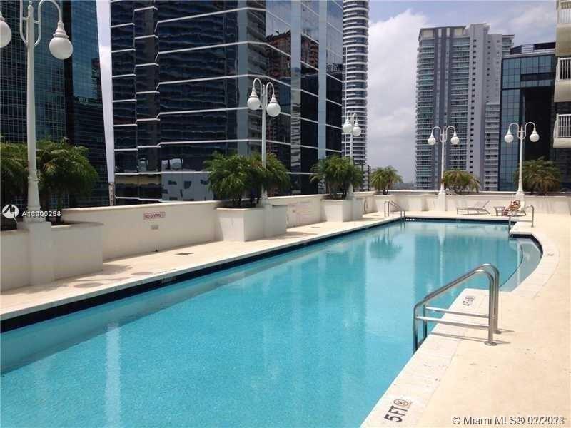 Miami, FL 33131,1200 Brickell Bay Dr #2216