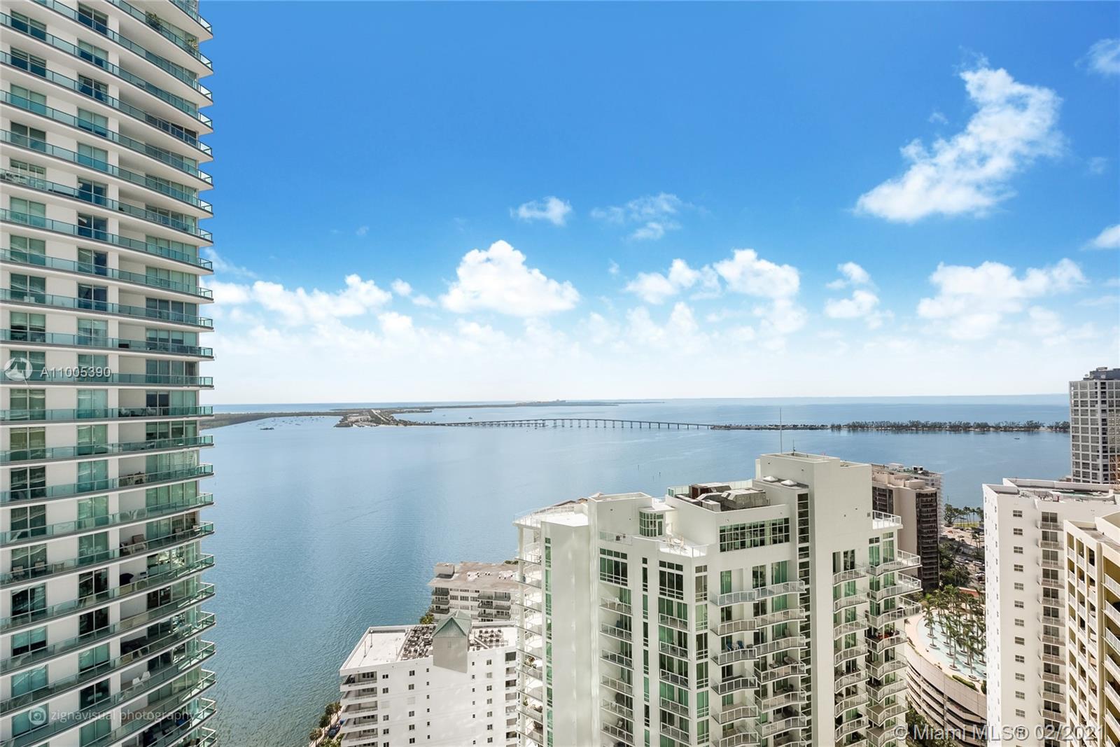 1300 Brickell Bay Dr #3405, Miami, FL 33131