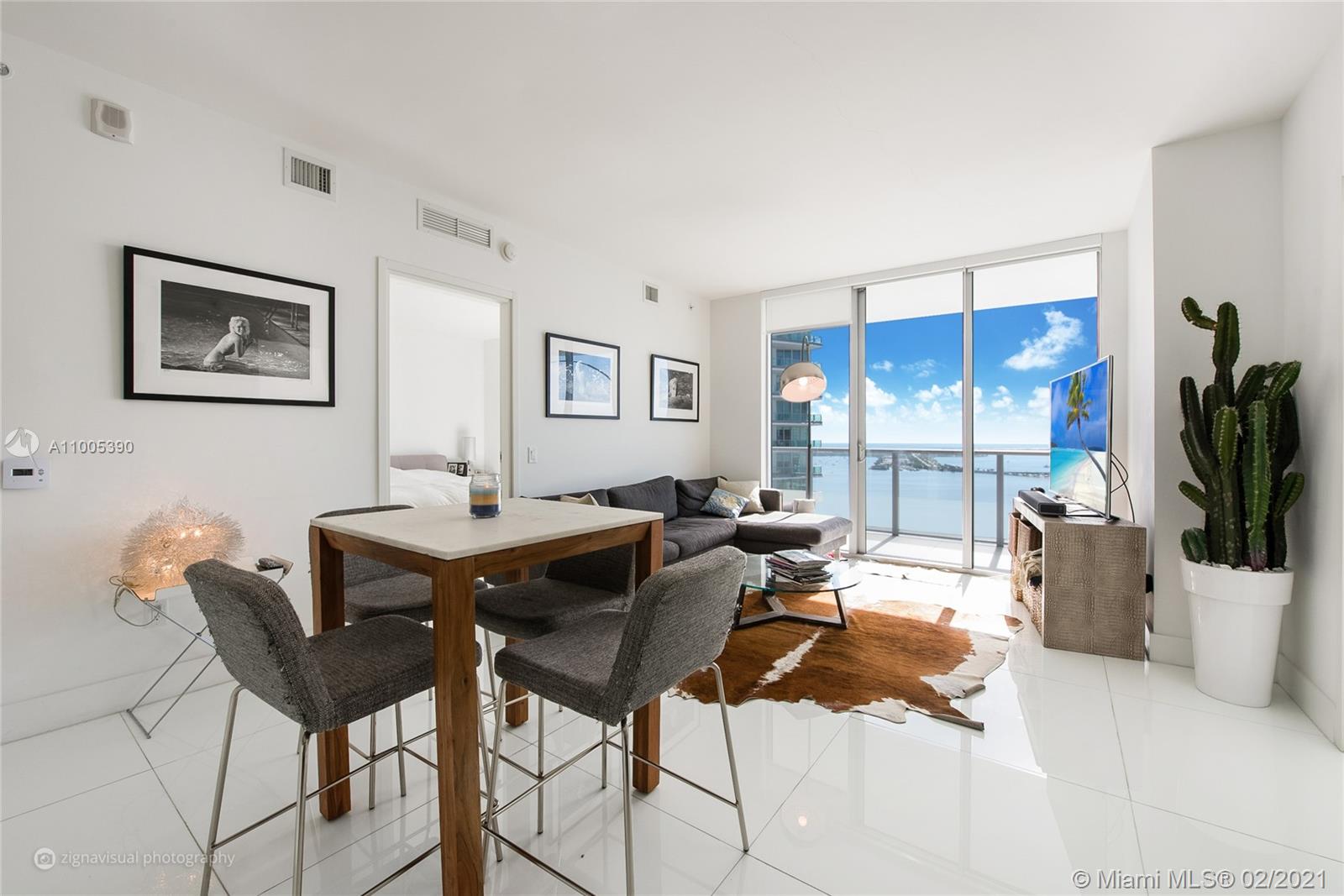 Miami, FL 33131,1300 Brickell Bay Dr #3405