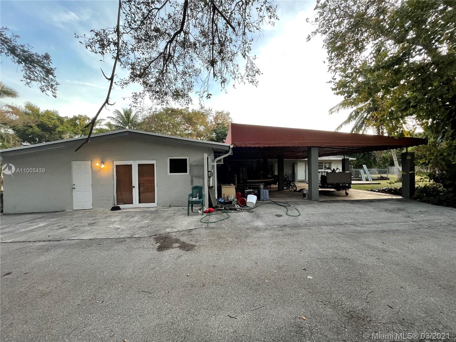 Pinecrest, FL 33156,11720 SW 77th Ave