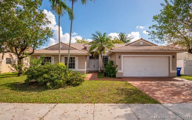 327 SW 185th Ter, Pembroke Pines, FL 33029