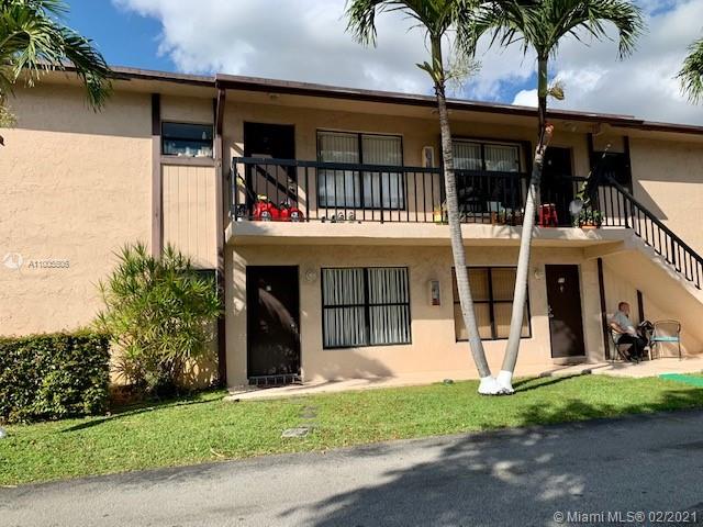 Hialeah, FL 33016,2555 W 67th Pl #12-33