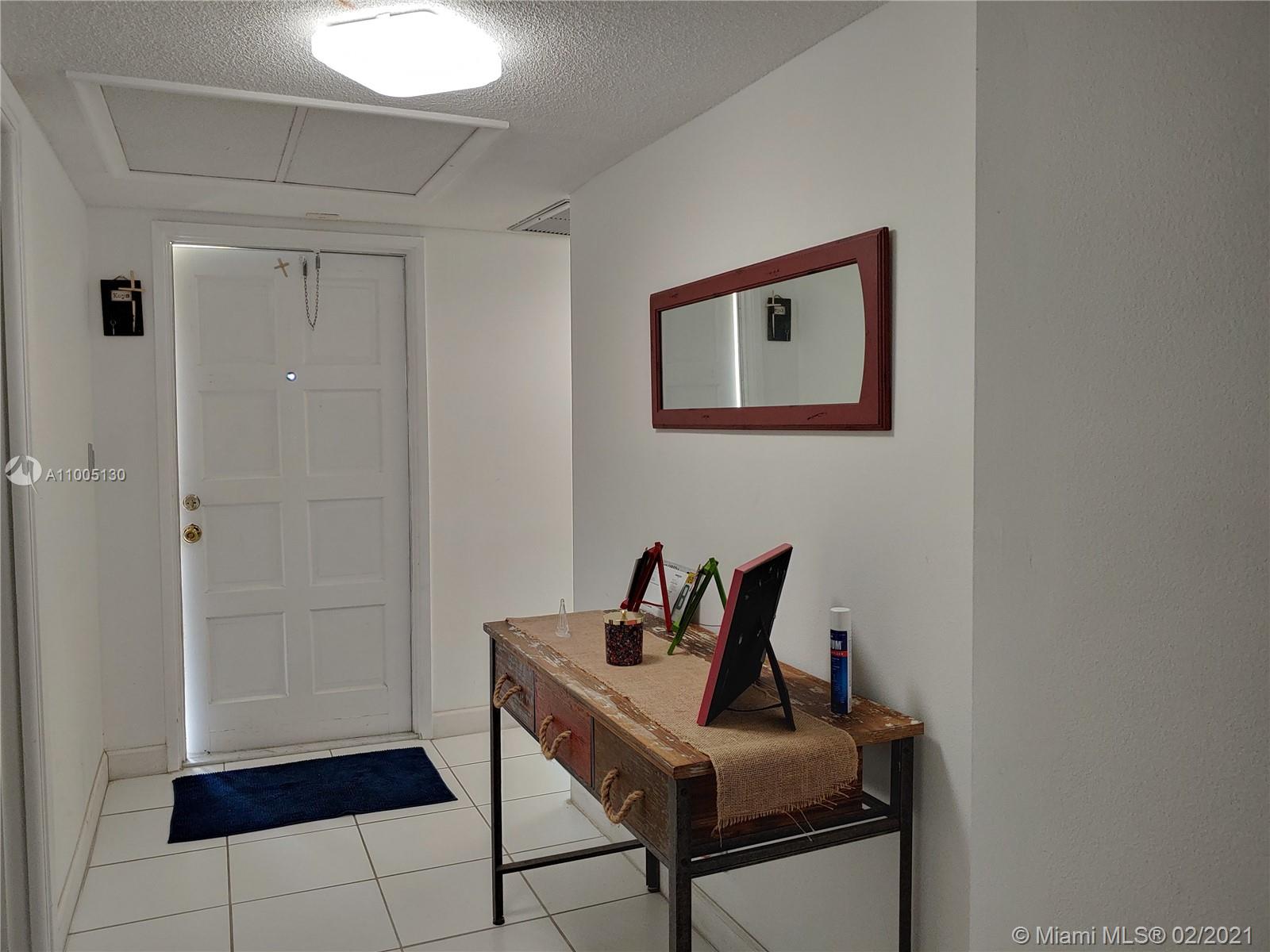 Pompano Beach, FL 33069,2751 N Palm Aire Dr #406