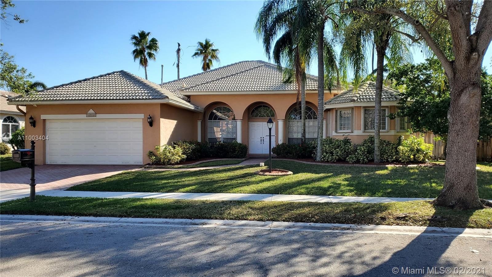 12832 NW 23rd St, Pembroke Pines, FL 33028