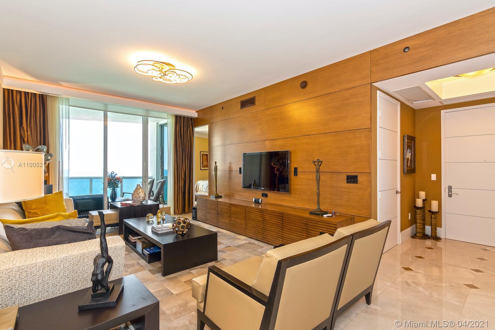 Sunny Isles Beach, FL 33160,16001 Collins Ave #2204