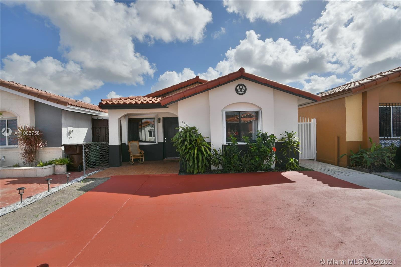 2866 W 75th Ter, Hialeah, FL 33018