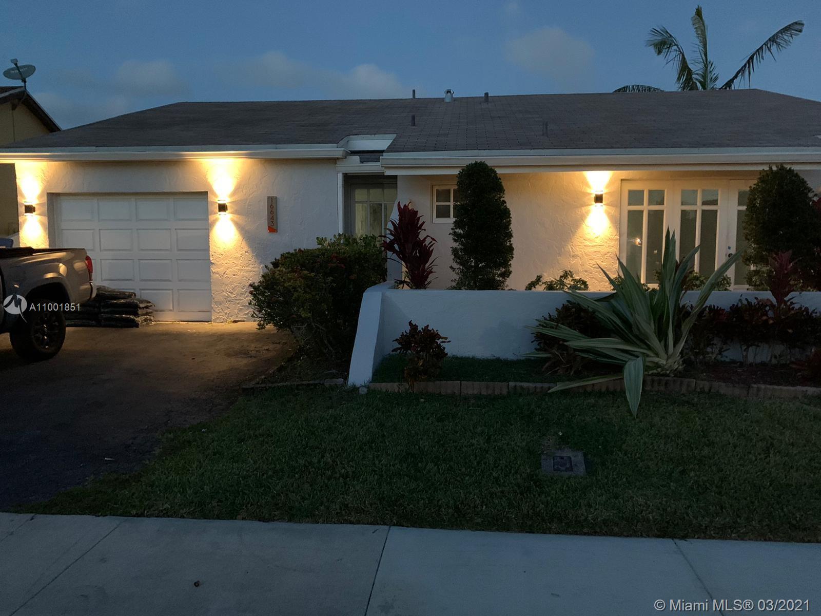 16643 Redwood Way, Weston, FL 33326