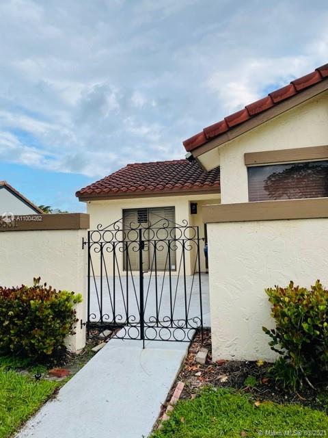 6631 NW 180th Ter #6631, Hialeah, FL 33015