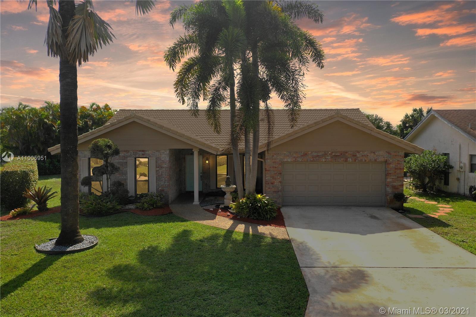 7014 NW 43rd St, Coral Springs, FL 33065