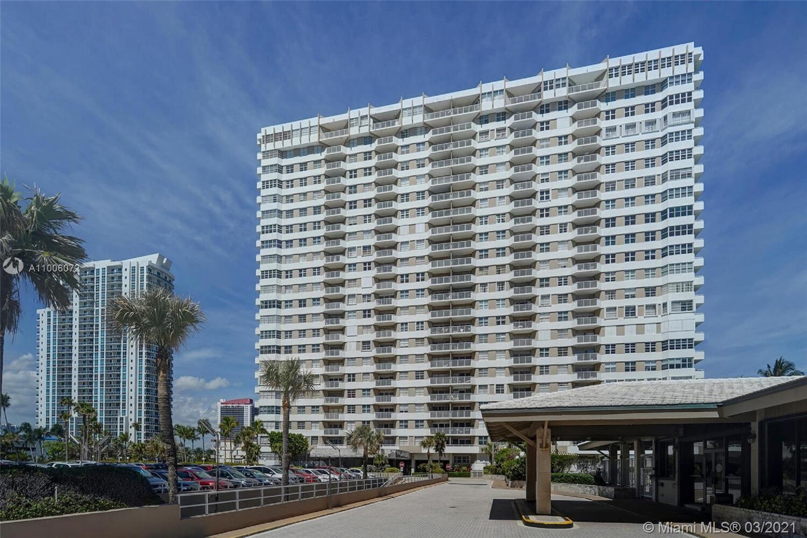 Hallandale Beach, FL 33009,1950 S Ocean Dr #12D