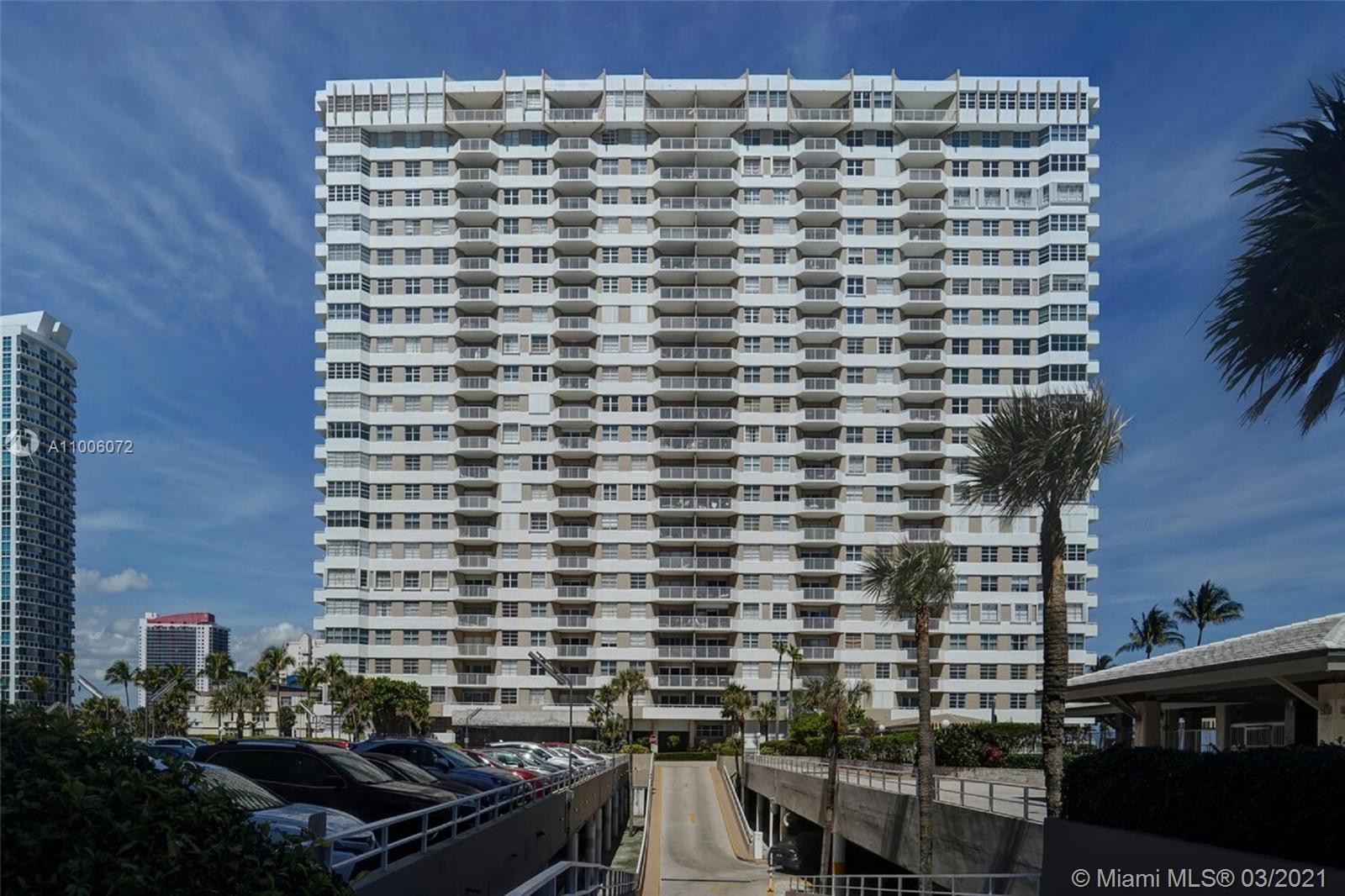 Hallandale Beach, FL 33009,1950 S Ocean Dr #12D