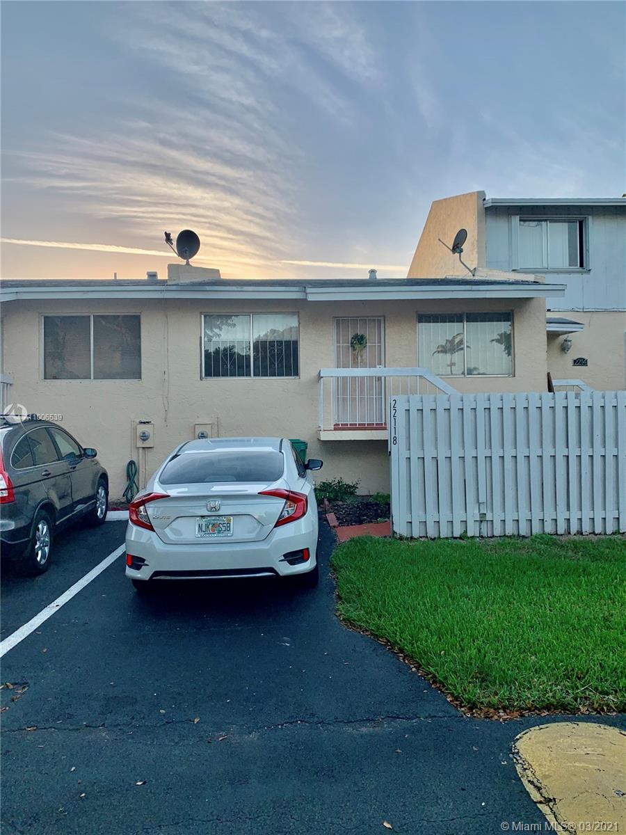22118 SW 103rd Ave, Cutler Bay, FL 33190