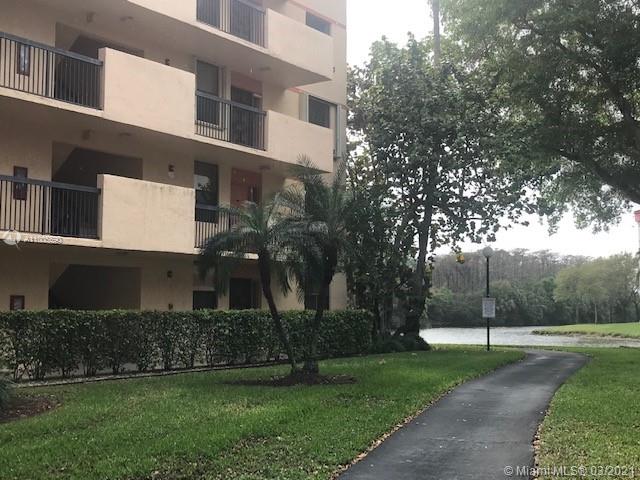 Coconut Creek, FL 33066,2768 S Carambola Cir S #C-106