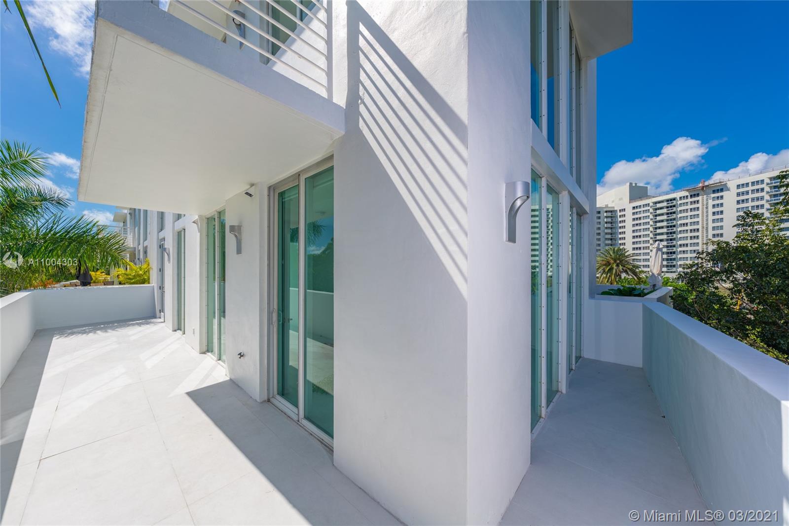 Miami Beach, FL 33139,1428 West Ave #405