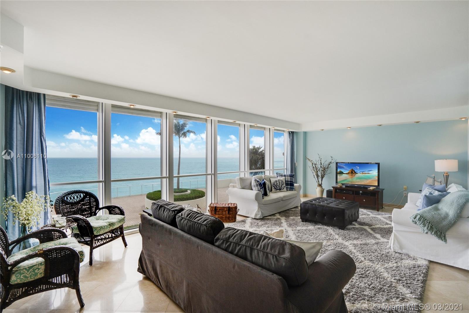 Sunny Isles Beach, FL 33160,16445 Collins Ave #526