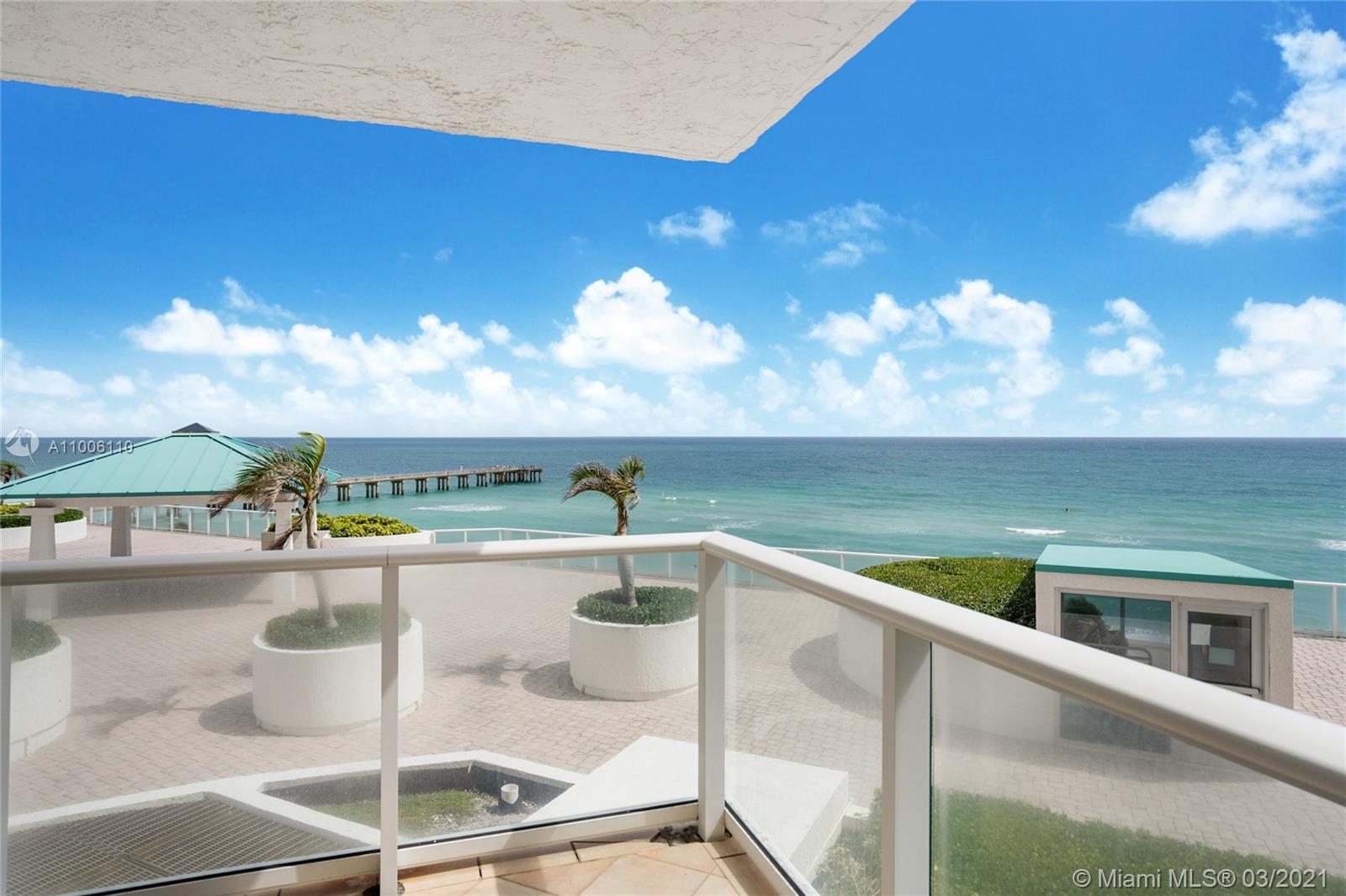 Sunny Isles Beach, FL 33160,16445 Collins Ave #526